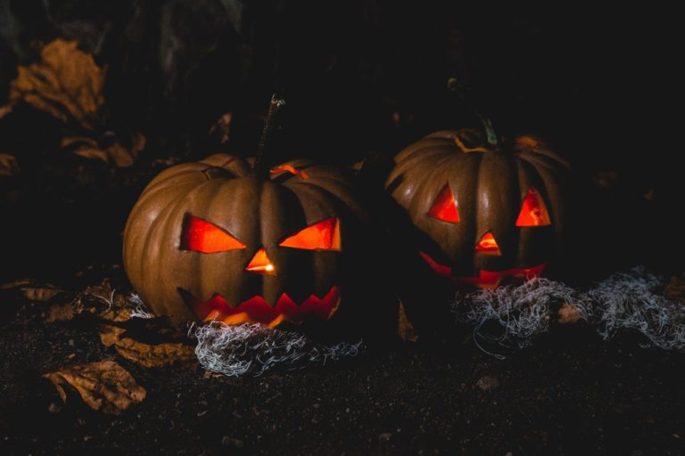 Dynia na Halloween krok po kroku – jak zrobić dynię na Halloween?