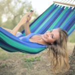 Hamak w ogrodzie – jak zawiesić hamak w ogrodzie Sprawdź inspiracje i pomysły