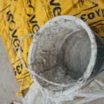 Poradnik krok po kroku jak wykonać wylewkę samopoziomującą